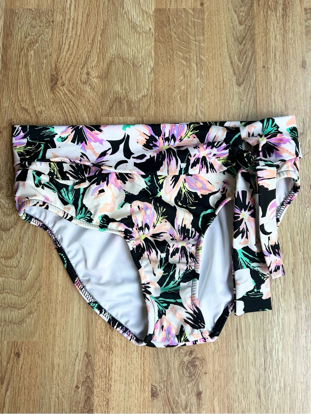 Venus Swim Bottoms Size 10 Floral Print